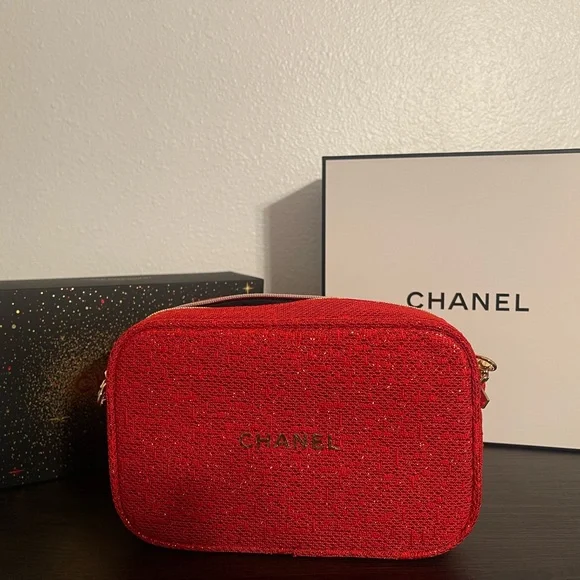 Chanel - Picture 2 of 3